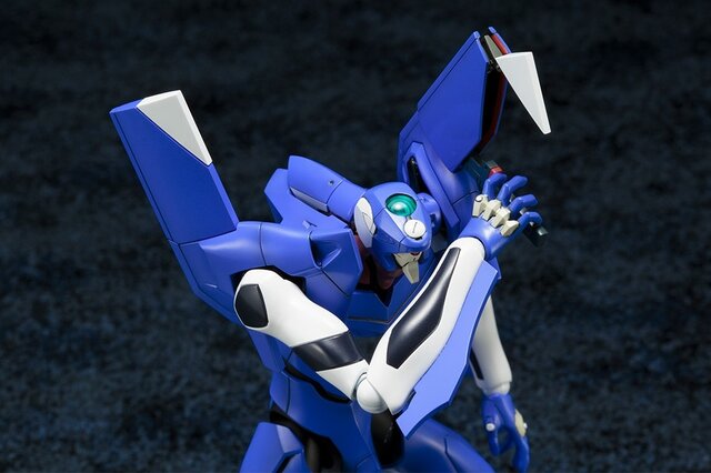「エヴァ」TVシリーズより「零号機（改）」がプラモデル化！N2爆雷やロンギヌスの槍が付属し劇中シーンを再現可能