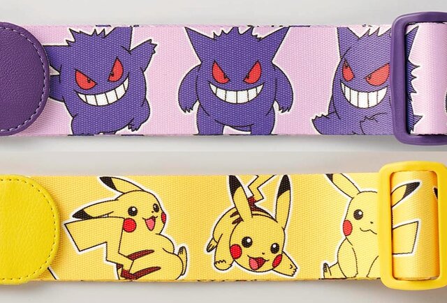 『ポケモン』ゲンガーになりきりながら快適に過ごせる！フード付ネックピローほか、ピカチュウのスーツケースベルトなどトラベルグッズが発売