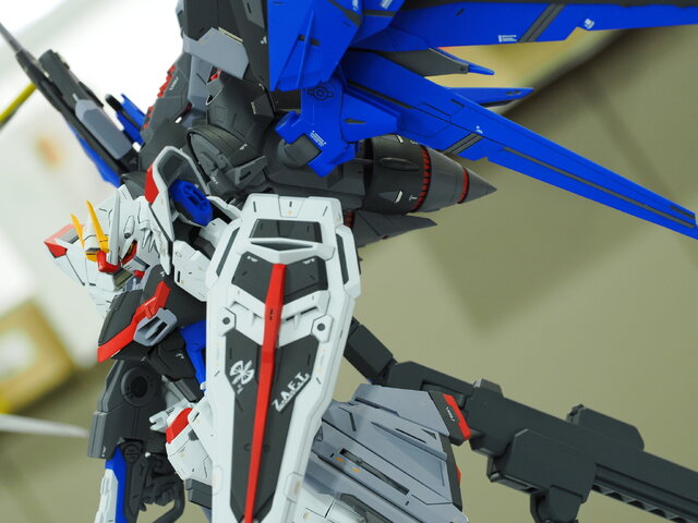 制作期間7年...！1/144スケールの特大「ガランシェール」があまりにデカ過ぎた！「NEXT MODELERS EXPO '25」フォトレポート【前編】