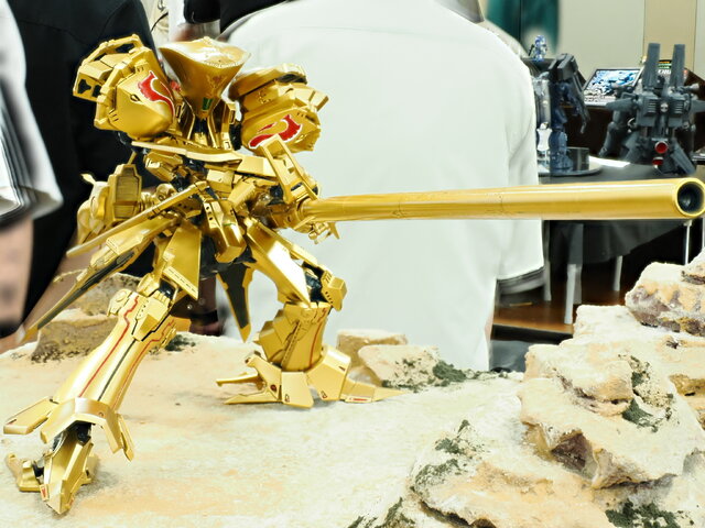 制作期間7年...！1/144スケールの特大「ガランシェール」があまりにデカ過ぎた！「NEXT MODELERS EXPO '25」フォトレポート【前編】