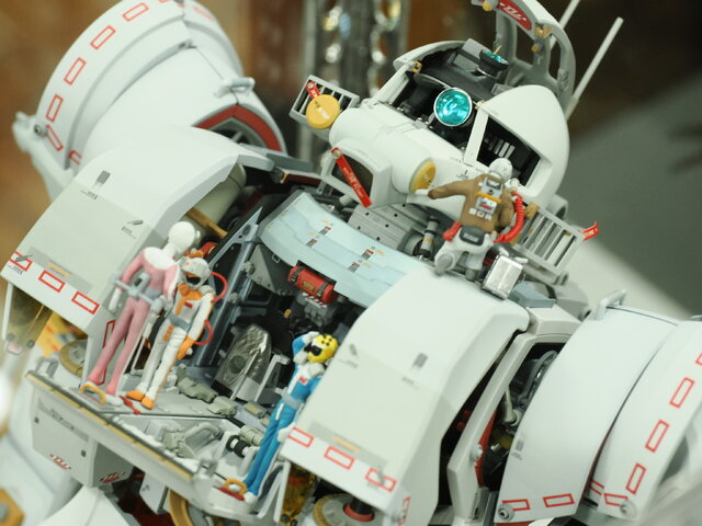 制作期間7年...！1/144スケールの特大「ガランシェール」があまりにデカ過ぎた！「NEXT MODELERS EXPO '25」フォトレポート【前編】