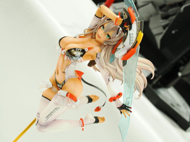 制作期間7年...！1/144スケールの特大「ガランシェール」があまりにデカ過ぎた！「NEXT MODELERS EXPO '25」フォトレポート【前編】