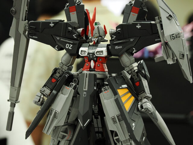 制作期間7年...！1/144スケールの特大「ガランシェール」があまりにデカ過ぎた！「NEXT MODELERS EXPO '25」フォトレポート【前編】
