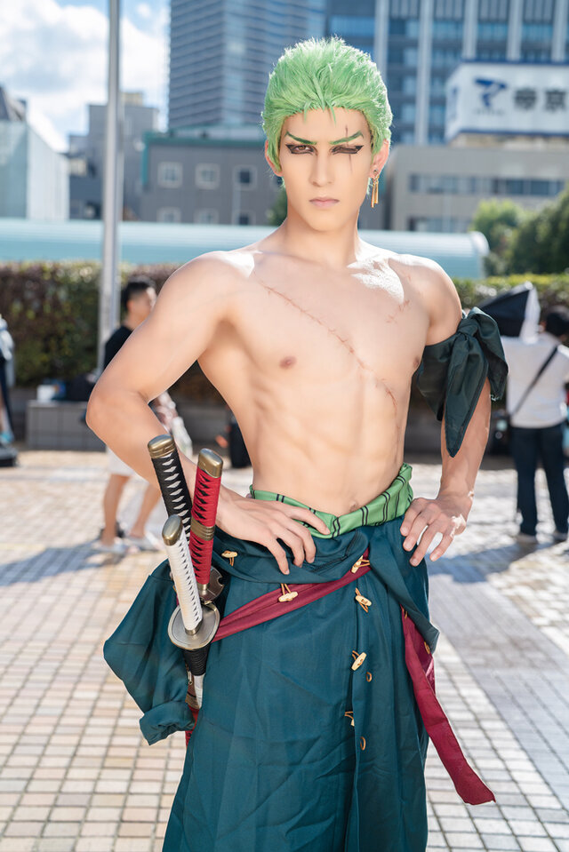 ゾロ「ONE PIECE」／ケバブ兄さん（X：@Kebavnissan）