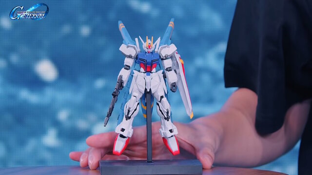 ガンダムSEED～DESTINYを繋ぐ機体「ドラグーンストライク」がGフレームFAで立体化！ドラグーン展開状態やバッテリー着脱ギミックも再現