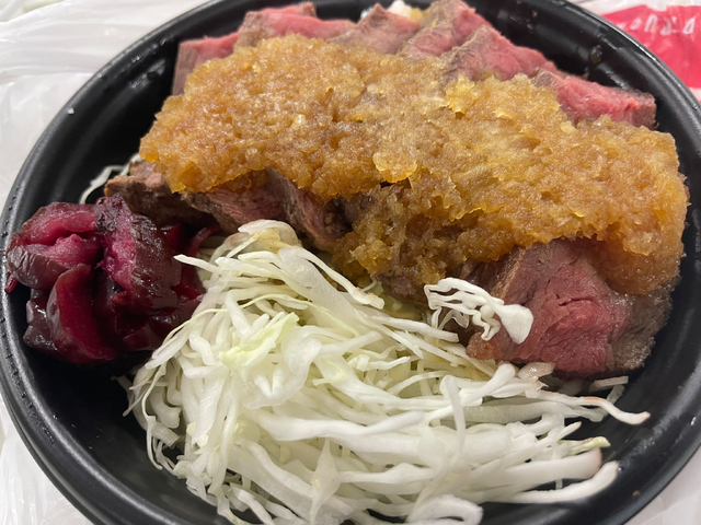 「東京ゲームショウ2025」でも美味しいものが食べたい！めっちゃ体力付きそうな食レポ速報【TGS2025】