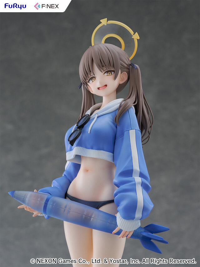 『ブルアカ』から「モエ(水着)」フィギュアが予約受付開始！リアルなシワ表現を施したジャケットなど、魅力を丹念に再現