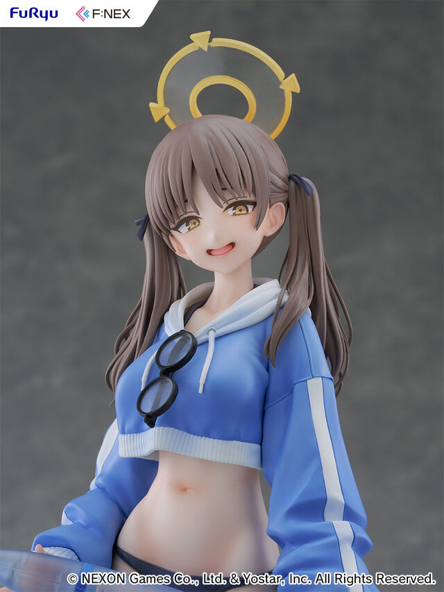 『ブルアカ』から「モエ(水着)」フィギュアが予約受付開始！リアルなシワ表現を施したジャケットなど、魅力を丹念に再現
