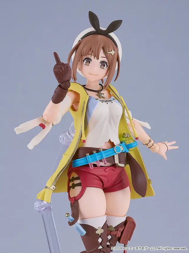 太ももを自由に動かせる！「ライザ」がプラモデルになって登場―もちろん“太さ”も申し分なし