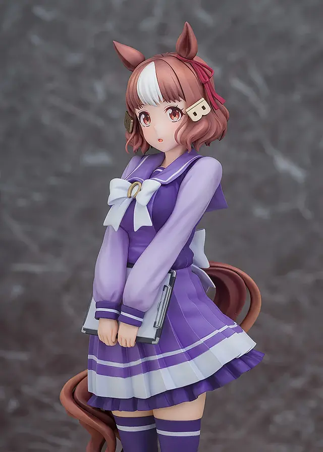 そっと見上げるような表情が可愛い！「ウマ娘 シングレ」より「ベルノライト」がトレセン学園制服姿で立体化、特徴的な“B”の髪留めまで再現