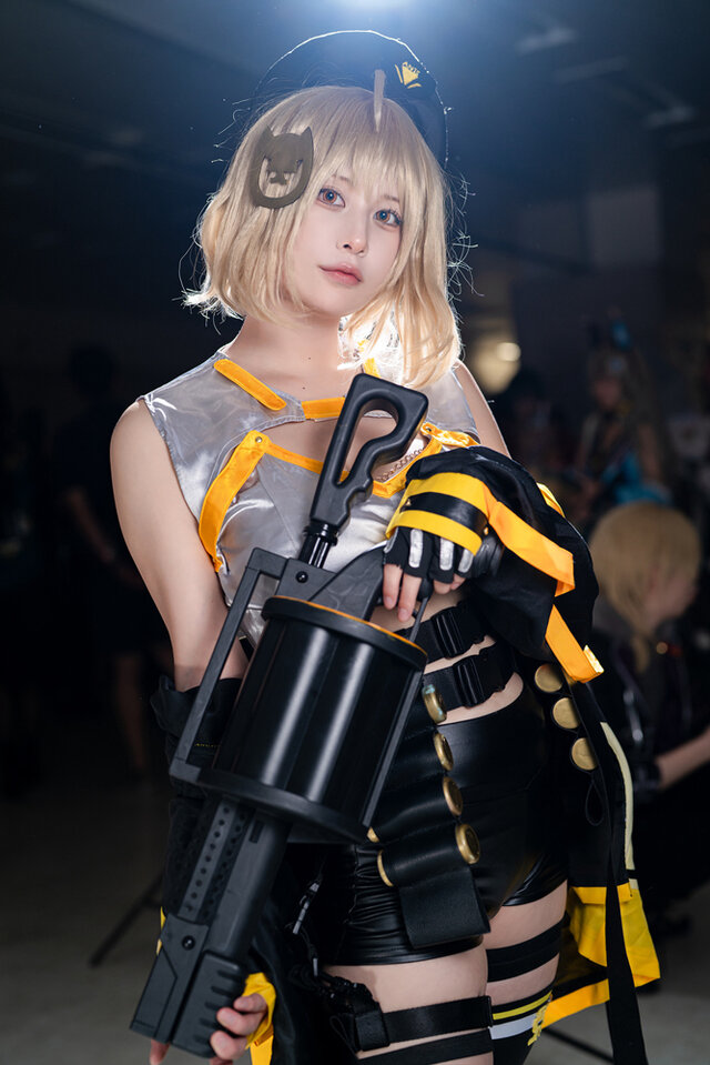 アニス『勝利の女神:NIKKE』／なぎしゃ（X：@nagisha___cos）