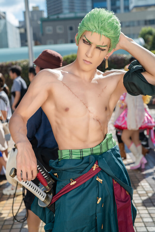 ゾロ「ONE PIECE」/ケバブ兄さん(X:@Kebavnissan)