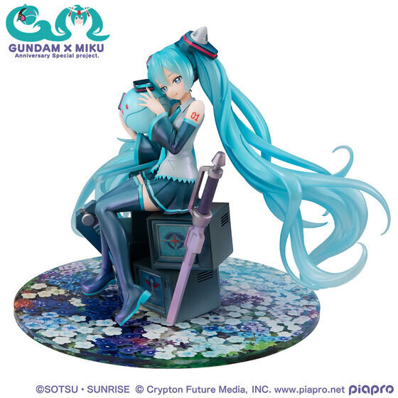 ガンダム45周年「初音ミク」×「ダブルオーガンダム」が1/7スケールフィギュア化！イラストレーター・Ixy氏によるイラストを繊細に表現