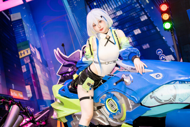 ナナ『チェイシング・カレイドライダー』／Sylwia_Yip（X：@Sylwia_Yip）