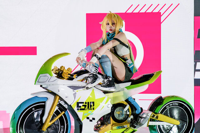 プローム『チェイシング・カレイドライダー』／乃街まの（X：@mano_n00）