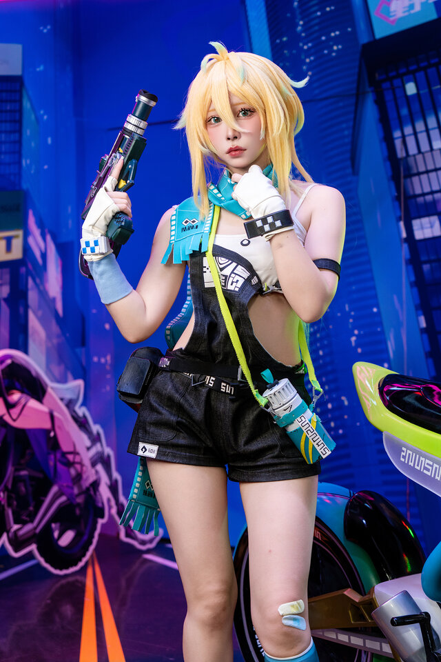 プローム『チェイシング・カレイドライダー』／乃街まの（X：@mano_n00）