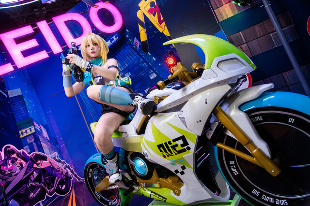 プローム『チェイシング・カレイドライダー』／乃街まの（X：@mano_n00）