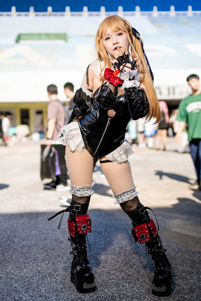 マリー・ローズ『DEAD OR ALIVE』／Ola Aphrodite（Instagram：olaaphrodite）【インドネシア】