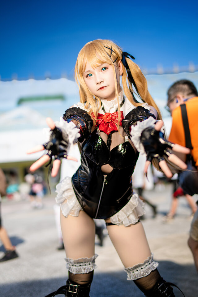 マリー・ローズ『DEAD OR ALIVE』／Ola Aphrodite（Instagram：olaaphrodite）【インドネシア】