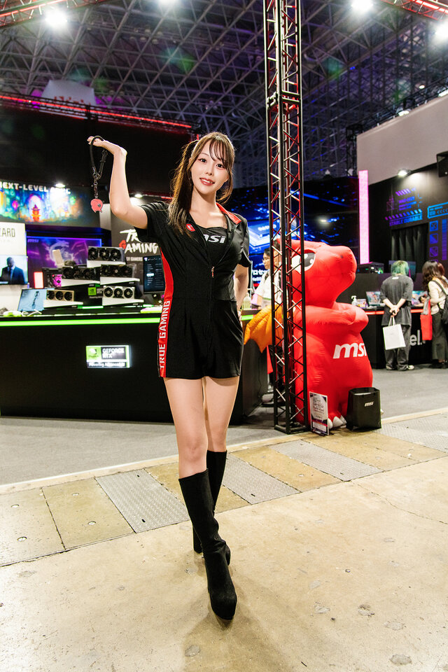 「MSI」コンパニオン