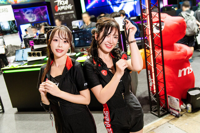 「MSI」コンパニオン