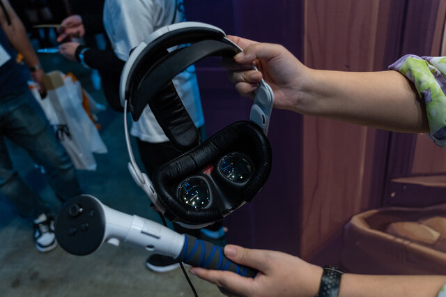 【TGS2025】カウンターで接客！？没入感あふれるエンタメが最高だった『ブラウンダスト2』×インディーゲーム「ソード・ビストロVR」レポ