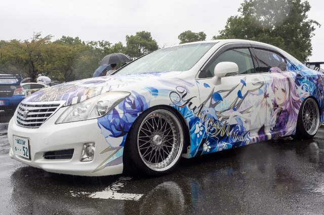 人気VTuberにウマ娘、初音ミクまで！雨にも負けなかった痛車＆痛バイクを取材【第九回 天下無双 東西最強痛車決戦 フォトレポ】
