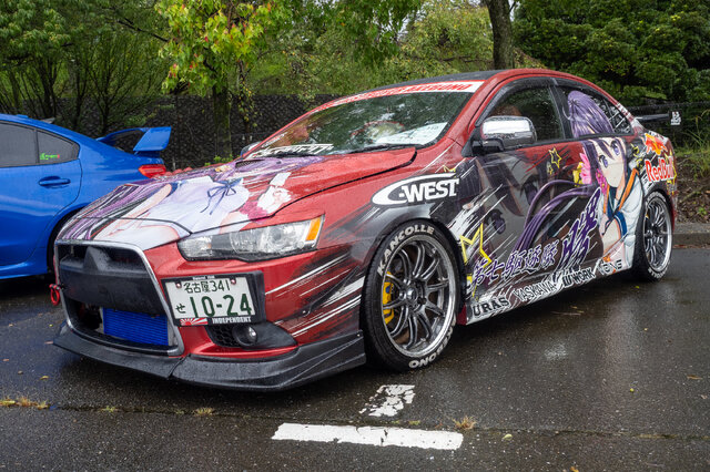 人気VTuberにウマ娘、初音ミクまで！雨にも負けなかった痛車＆痛バイクを取材【第九回 天下無双 東西最強痛車決戦 フォトレポ】