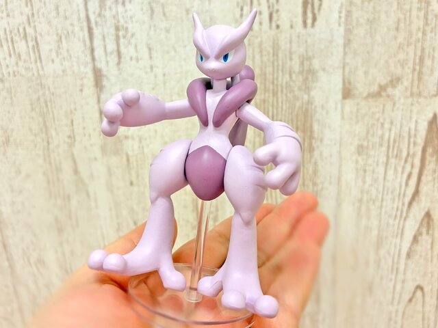 『ポケモン』メガミュウツーX・Yが可動フィギュアでガシャポン化ー全高約10センチ