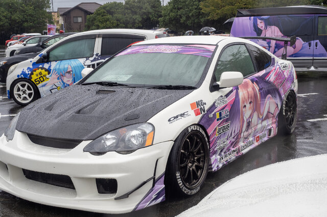 「あおぎり高校」に、Crazy Raccoon所属の人気VTuberまで！水もしたたる痛車まとめ【第九回 天下無双 東西最強痛車決戦 フォトレポ】
