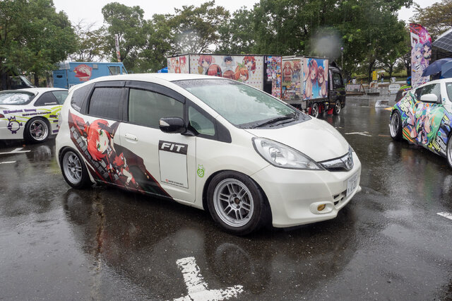 「あおぎり高校」に、Crazy Raccoon所属の人気VTuberまで！水もしたたる痛車まとめ【第九回 天下無双 東西最強痛車決戦 フォトレポ】