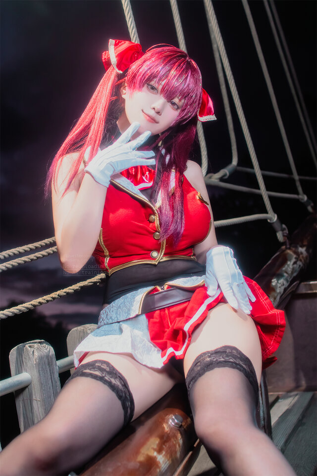 宝鐘マリン「ホロライブ」／るーみ（X：@love1loooomy）、撮影：まさる（X：@masaru_cos）