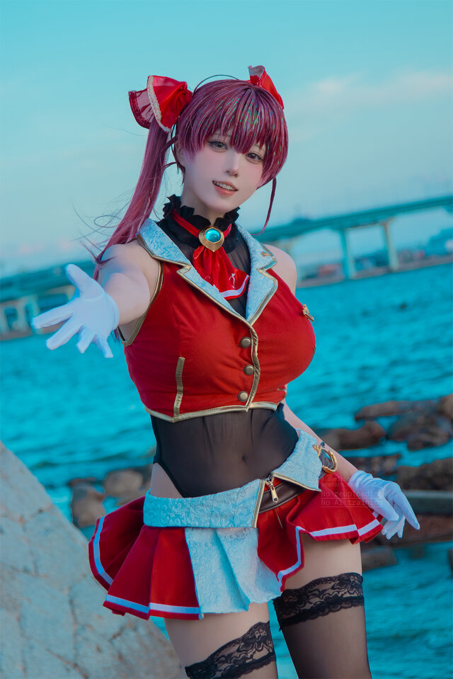 宝鐘マリン「ホロライブ」／るーみ（X：@love1loooomy）、撮影：まさる（X：@masaru_cos）