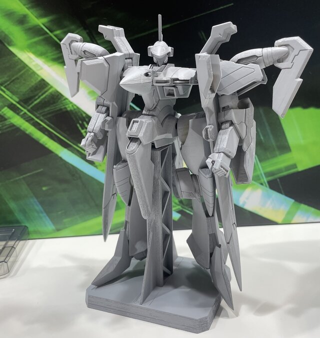 『スパロボOG』より「ハイペリオン」「ヒュッケバインMk-III トロンベ」が立体化！SMPとHGでそれぞれ展開