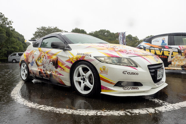 「アイマス」「ラブライブ」「バンドリ」の痛車が集結！キラキラした姿に注目【第九回 天下無双 東西最強痛車決戦 フォトレポ】