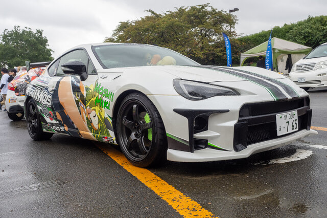 「アイマス」「ラブライブ」「バンドリ」の痛車が集結！キラキラした姿に注目【第九回 天下無双 東西最強痛車決戦 フォトレポ】