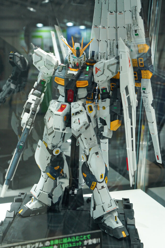 「PGU νガンダム」から「フルアーマーZZガンダム Ver.Ka」、「グスタフ・カール00型」まで、宇宙世紀を駆け抜けたMSの展示が熱い！【イベントレポート】