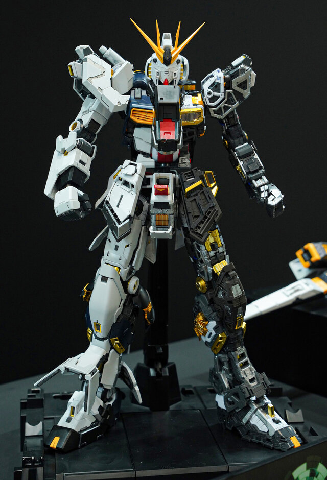「PGU νガンダム」から「フルアーマーZZガンダム Ver.Ka」、「グスタフ・カール00型」まで、宇宙世紀を駆け抜けたMSの展示が熱い！【イベントレポート】