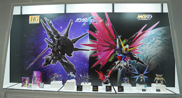 「HG ストフリ弐式」に「サンドロック改」、ガンダム45周年の「初音ミク×ダブルオーガンダム」フィギュアまで新作目白押し！【イベントレポート】
