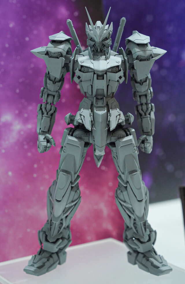 「HG ストフリ弐式」に「サンドロック改」、ガンダム45周年の「初音ミク×ダブルオーガンダム」フィギュアまで新作目白押し！【イベントレポート】