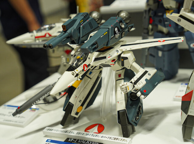 「ボトムズ」「ダンバイン」「マクロス」80年代アニメのメカは何故こんなにかっこいいのか、今なお色褪せない魅力に迫る【イベントレポート】