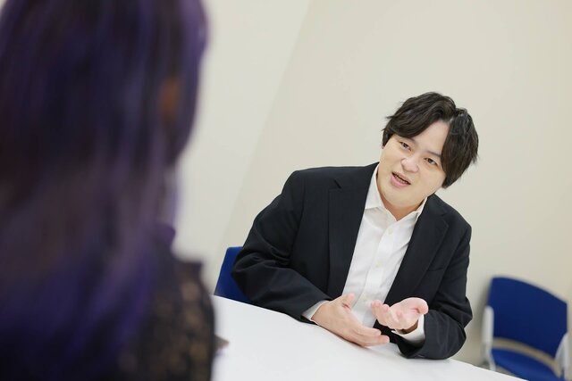 難解な局面を親切&分かりやすく伝えるテク―『シャドバ』公式大会でお馴染みの解説陣「まる」×「海老原」が語るこだわりと、配信がもっと楽しくなる裏側