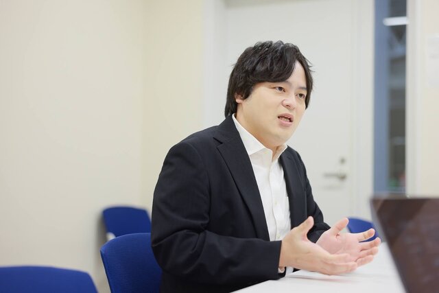 難解な局面を親切&分かりやすく伝えるテク―『シャドバ』公式大会でお馴染みの解説陣「まる」×「海老原」が語るこだわりと、配信がもっと楽しくなる裏側