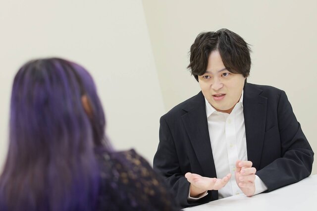 難解な局面を親切&分かりやすく伝えるテク―『シャドバ』公式大会でお馴染みの解説陣「まる」×「海老原」が語るこだわりと、配信がもっと楽しくなる裏側