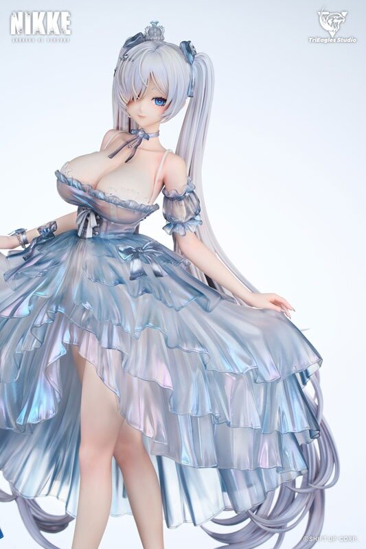 12万円超えの大迫力太もも！『勝利の女神：NIKKE』よりシンデレラが「ガラスのプリンセス」姿で1/4スケールスタチュー化