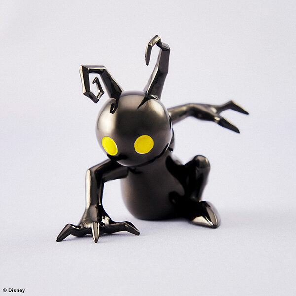 『キングダム ハーツ』人気グッズが発売間近！「100エーカーの森」イラストのポーチなど、6種展開