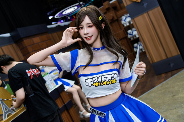 『ホワイトアウト・サバイバル』／零崎沙耶（X：@zerozakisaya）