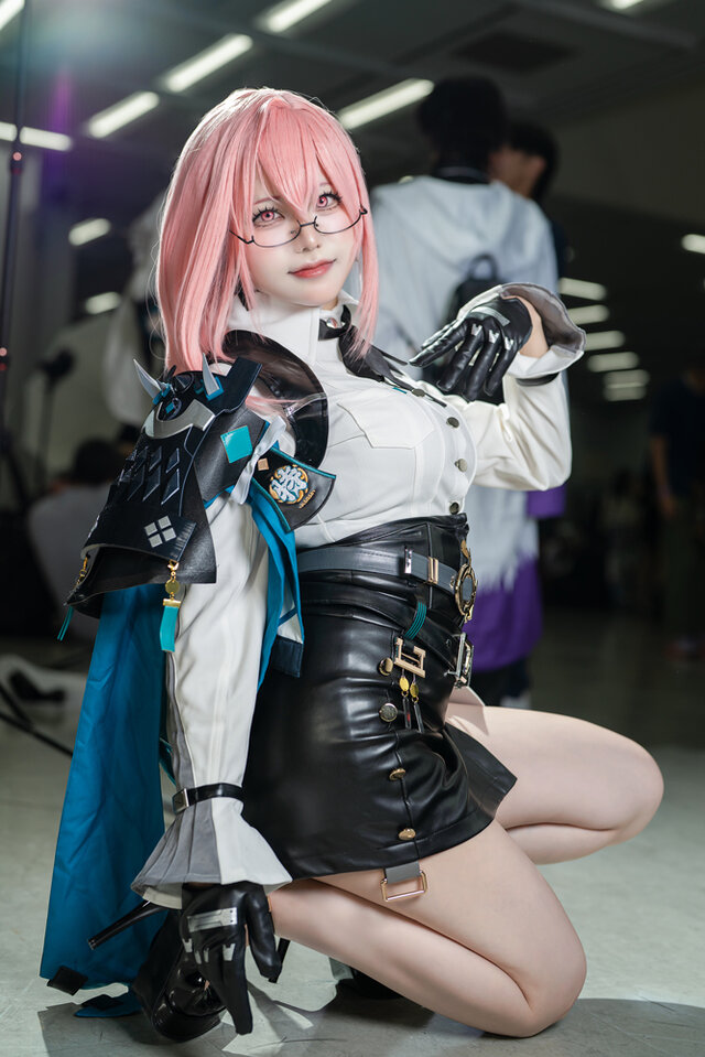 月城柳『ゼンレスゾーンゼロ』/錆(X:@_OosabioO_)