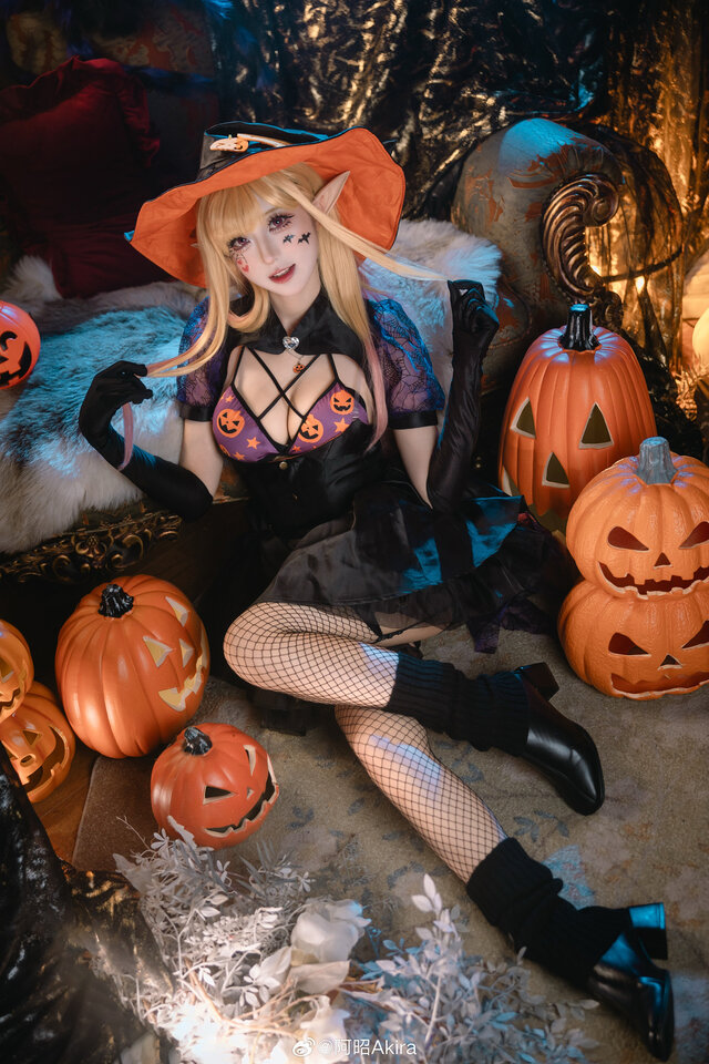 喜多川海夢「その着せ替え人形は恋をする」／阿昭Akira（Weibo：@阿昭Akira）