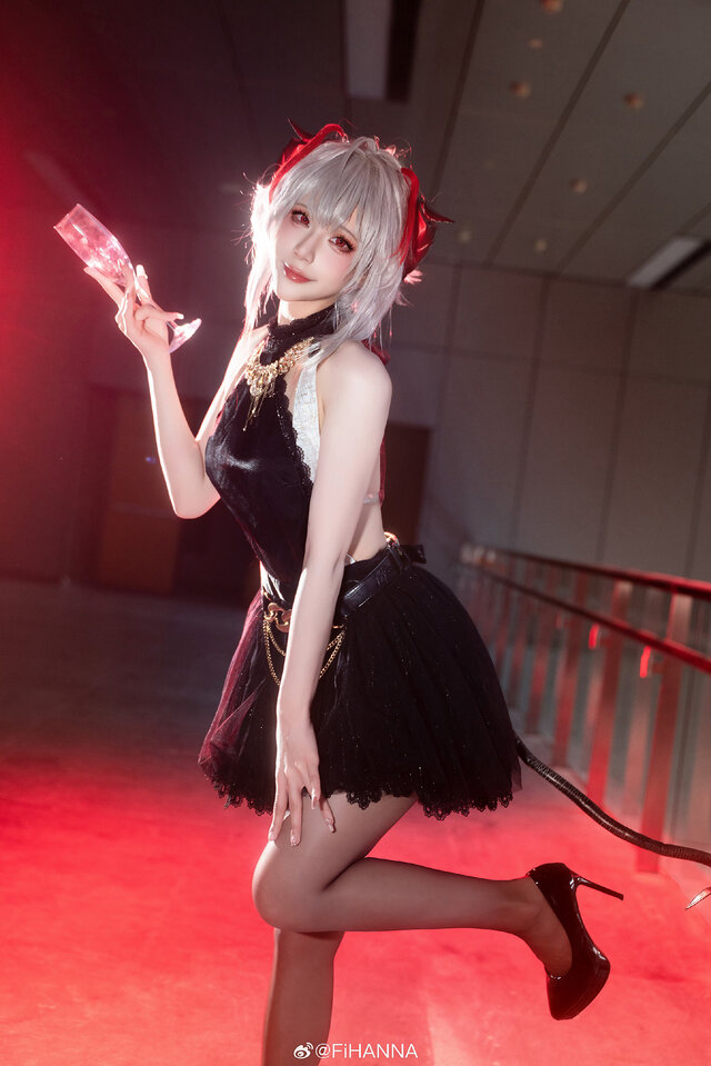 W『アークナイツ』／FiHANNA（Weibo：@FiHANNA）